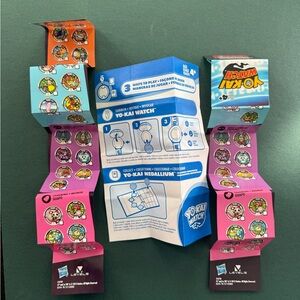 Kids Collectible Medallion Pack - Pink & Blue